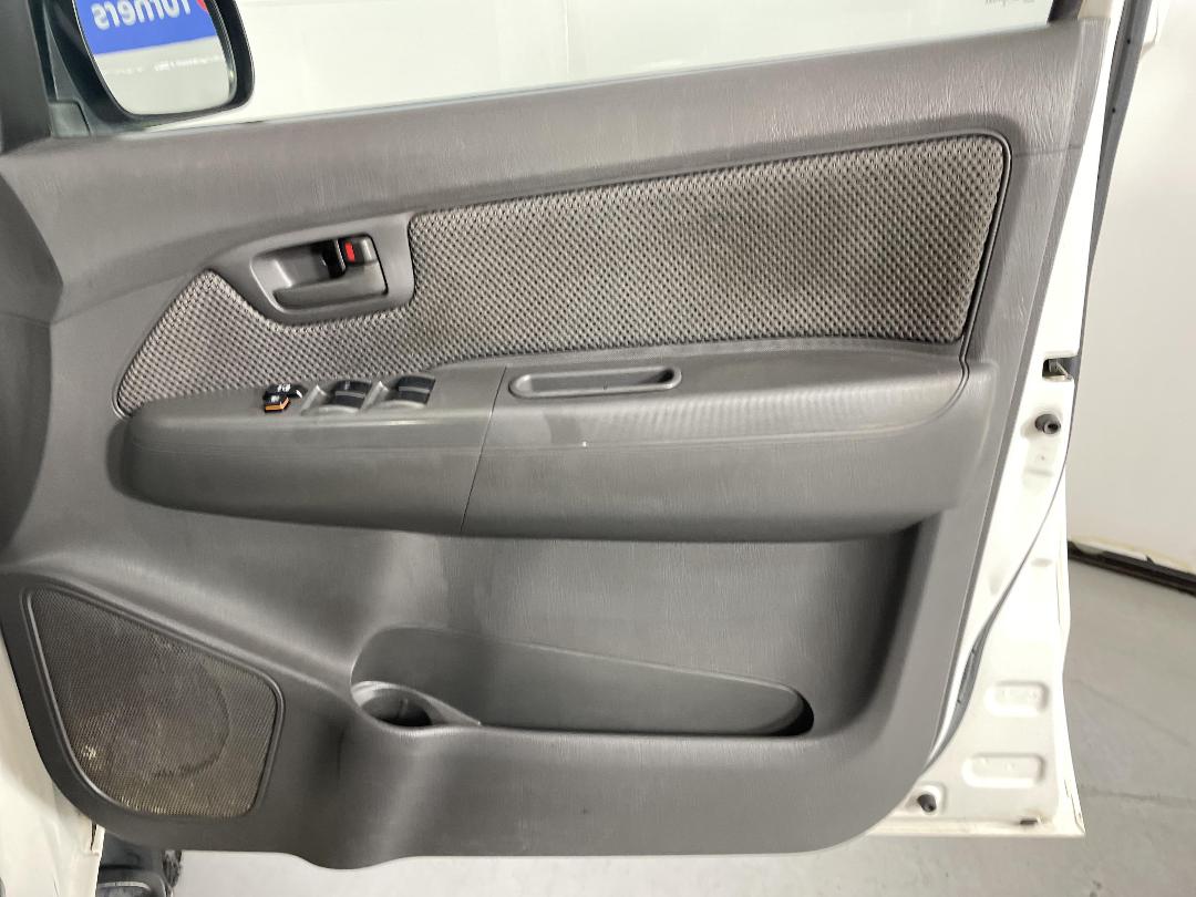 Photo '15' of Toyota Hilux