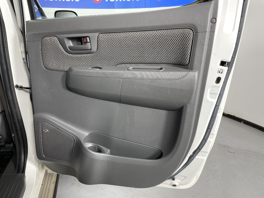 Photo '19' of Toyota Hilux