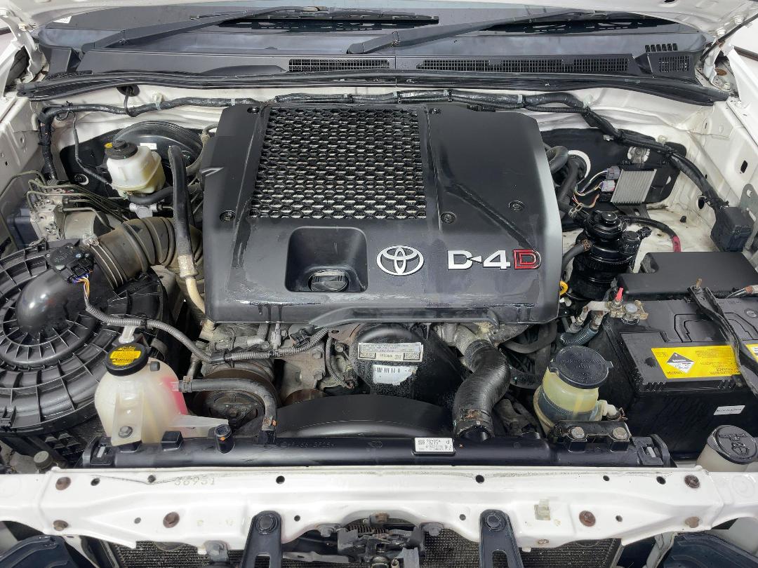 Photo '13' of Toyota Hilux