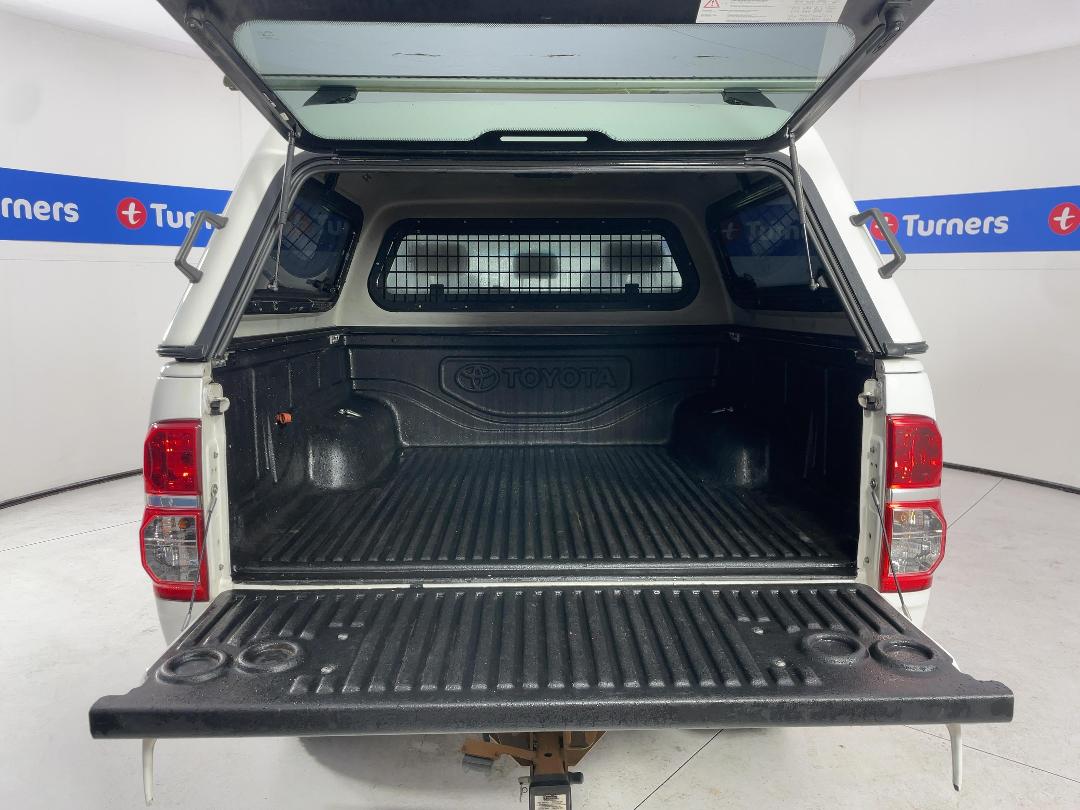 Photo '14' of Toyota Hilux