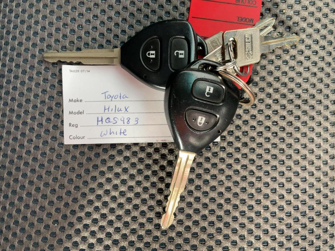 Photo '22' of Toyota Hilux