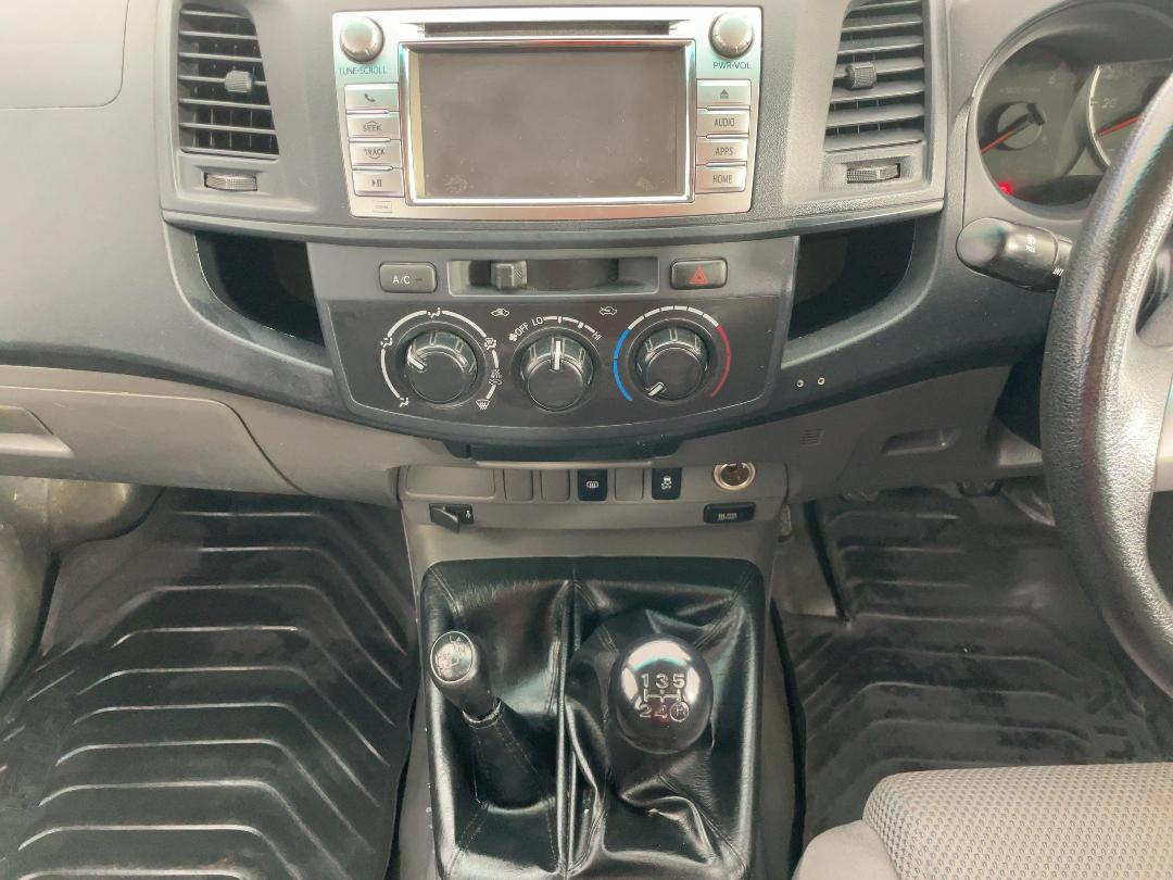 Photo '18' of Toyota Hilux