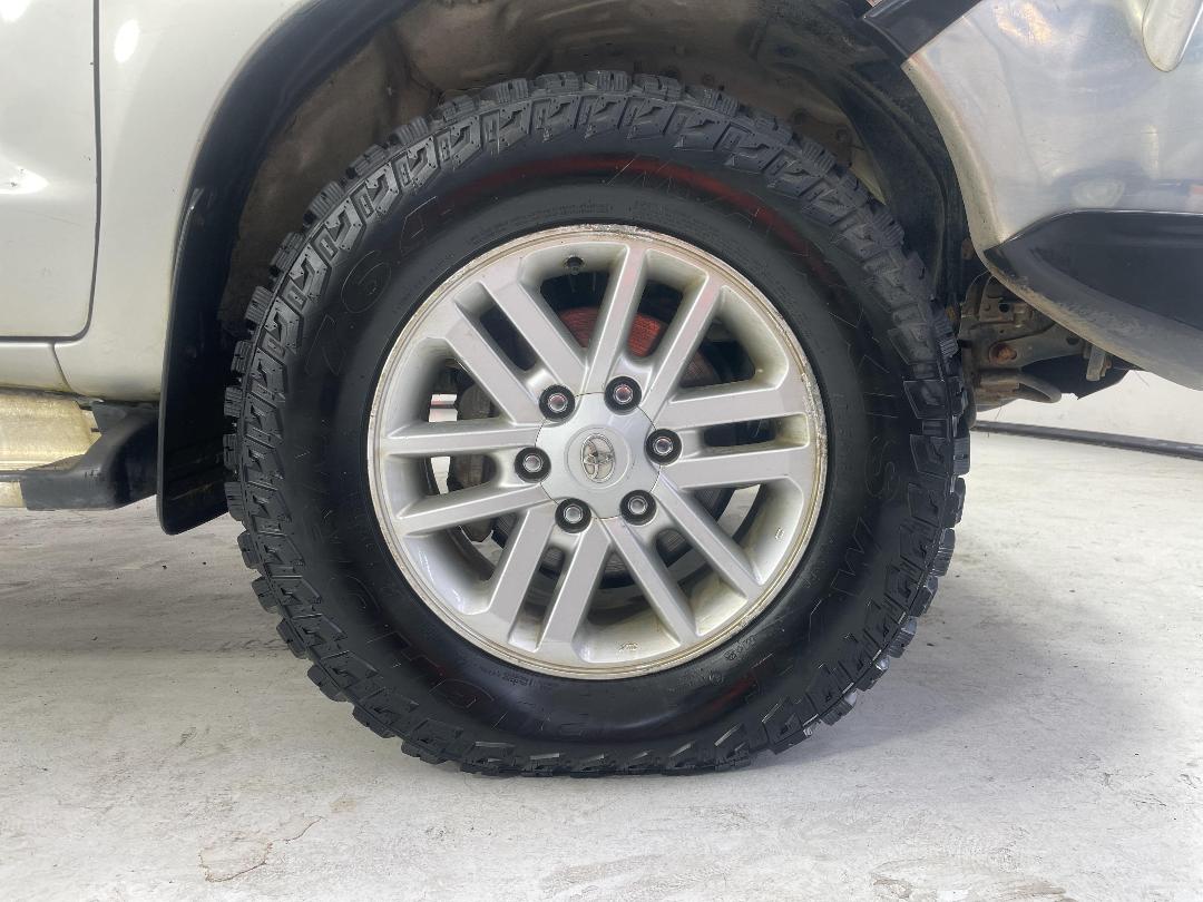 Photo '9' of Toyota Hilux Photo '9' of Toyota Hilux