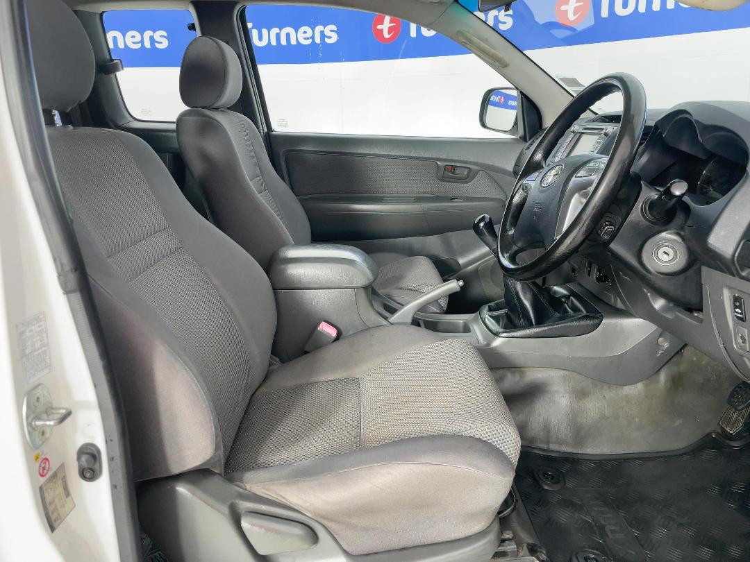 Photo '16' of Toyota Hilux Photo '16' of Toyota Hilux