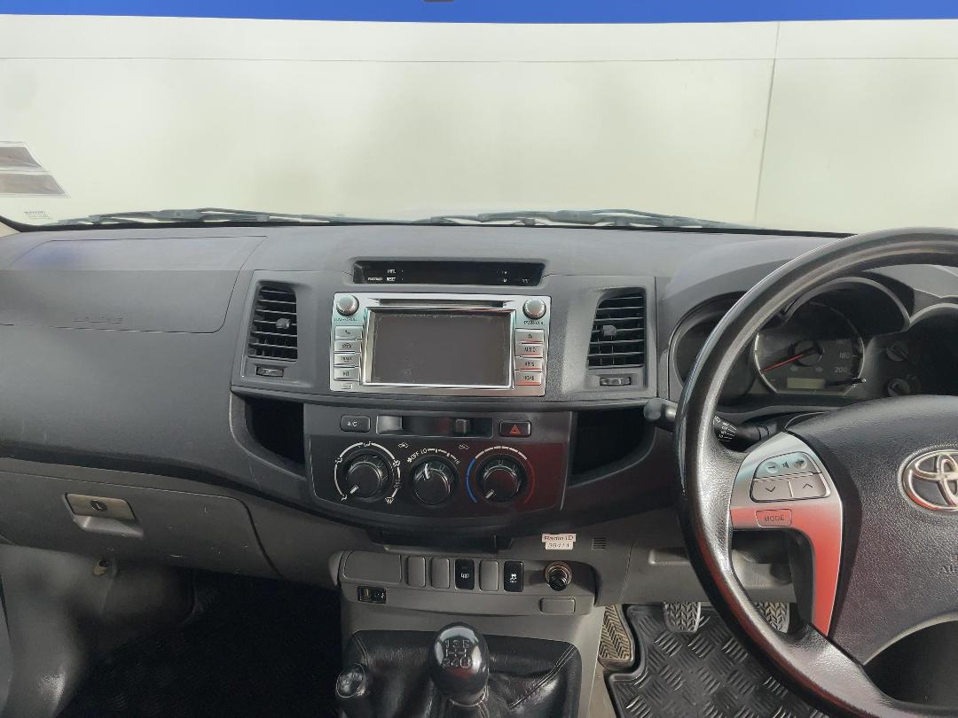 Photo '17' of Toyota Hilux Photo '17' of Toyota Hilux