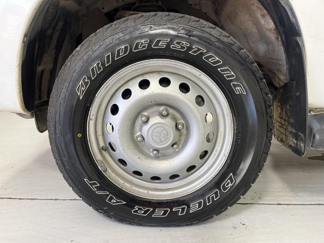 Photo '10' of Toyota Hilux