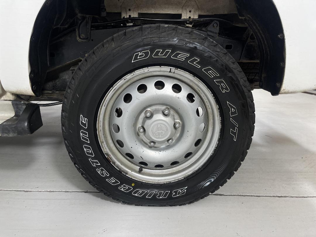 Photo '11' of Toyota Hilux