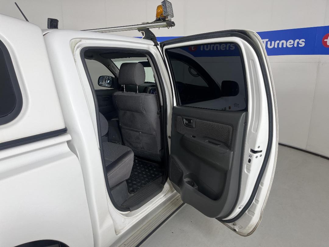 Photo '19' of Toyota Hilux