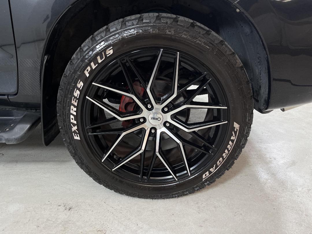 Photo '9' of Toyota Hilux