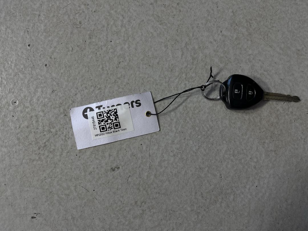 Photo '22' of Toyota Hilux