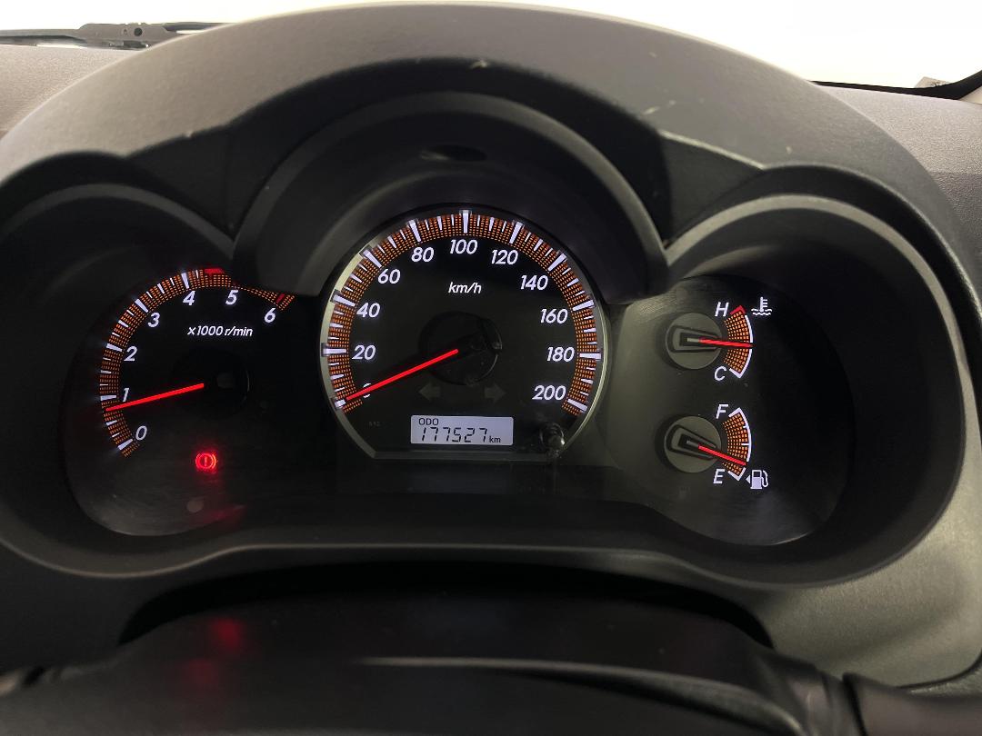 Photo '21' of Toyota Hilux