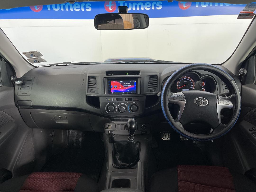 Photo '17' of Toyota Hilux