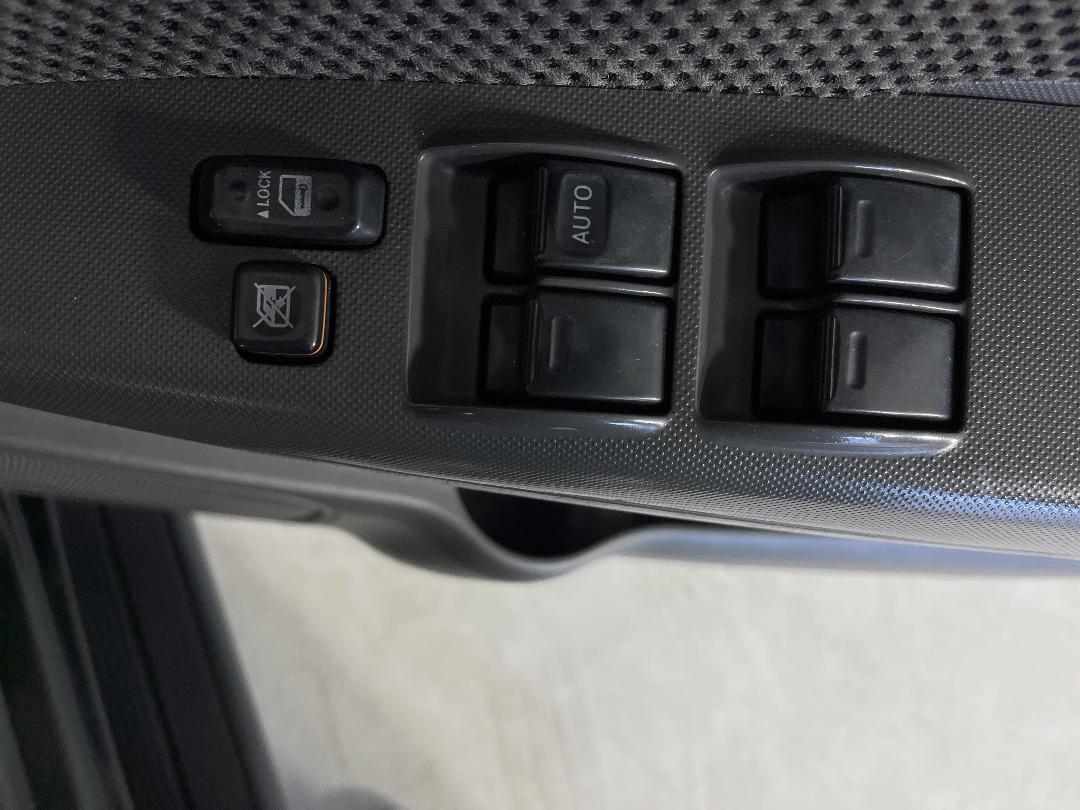 Photo '25' of Toyota Hilux