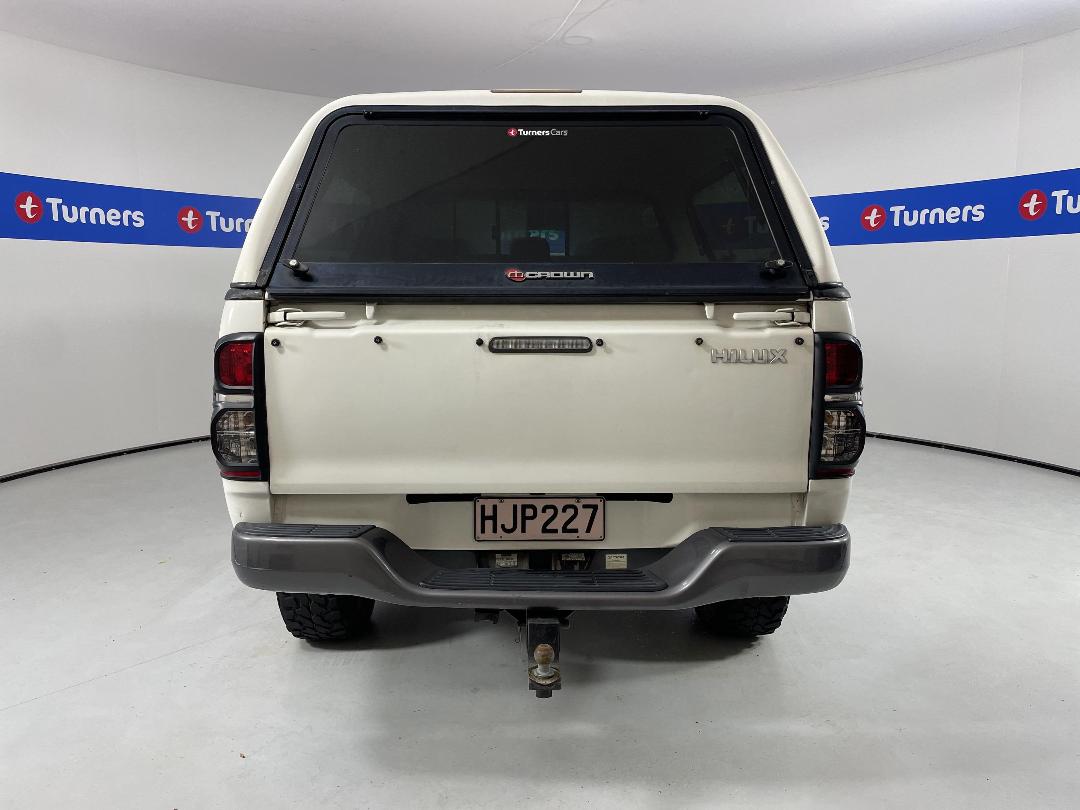 Photo '6' of Toyota Hilux