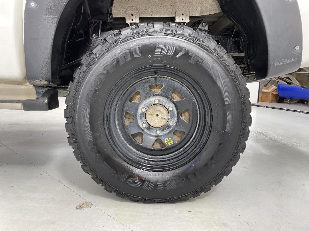 Photo '11' of Toyota Hilux