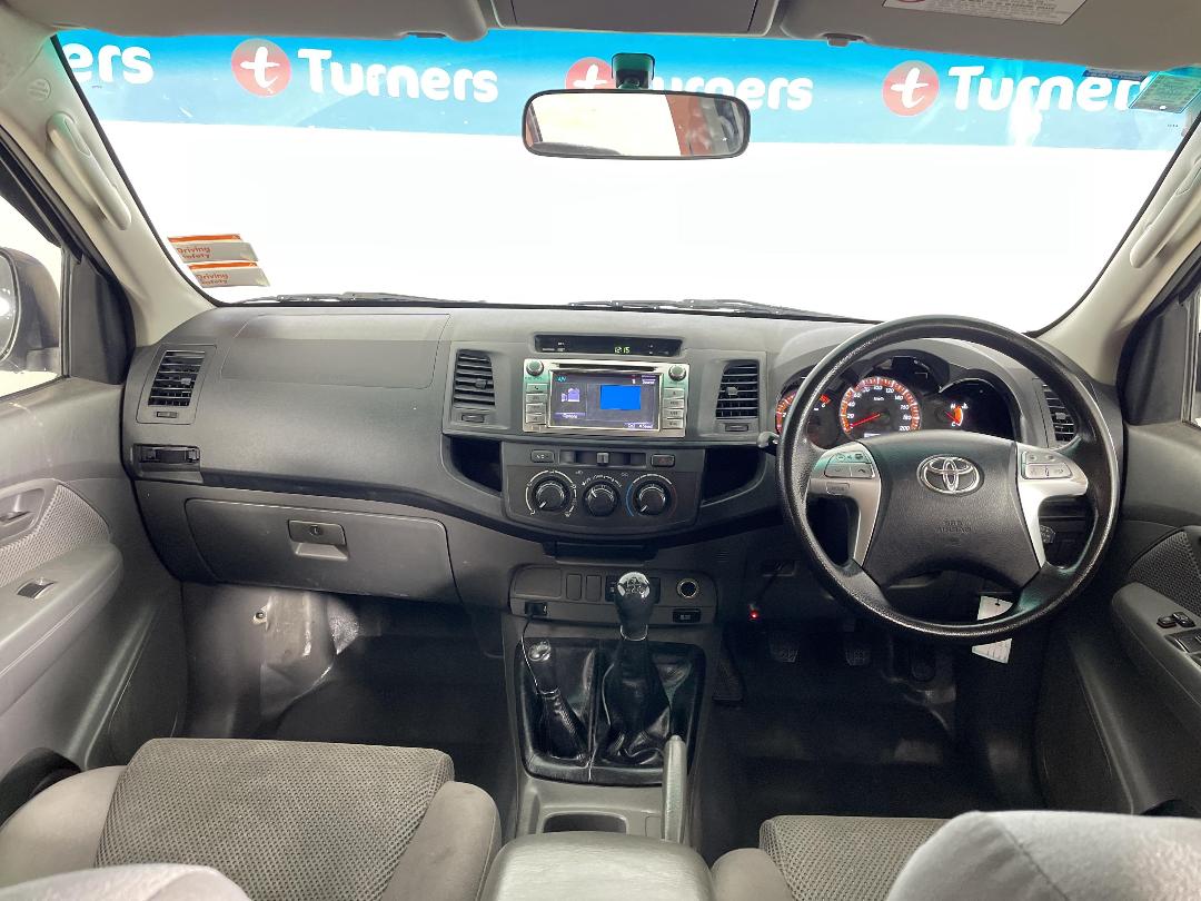 Photo '17' of Toyota Hilux