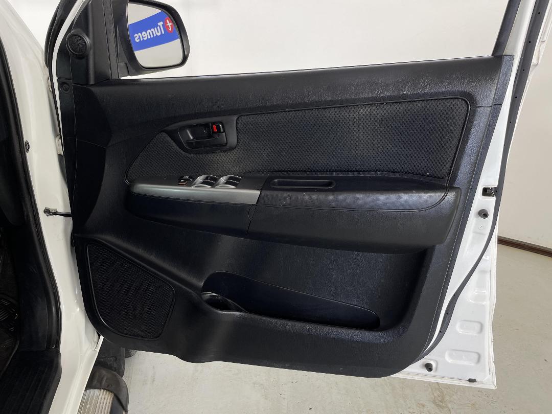 Photo '15' of Toyota Hilux