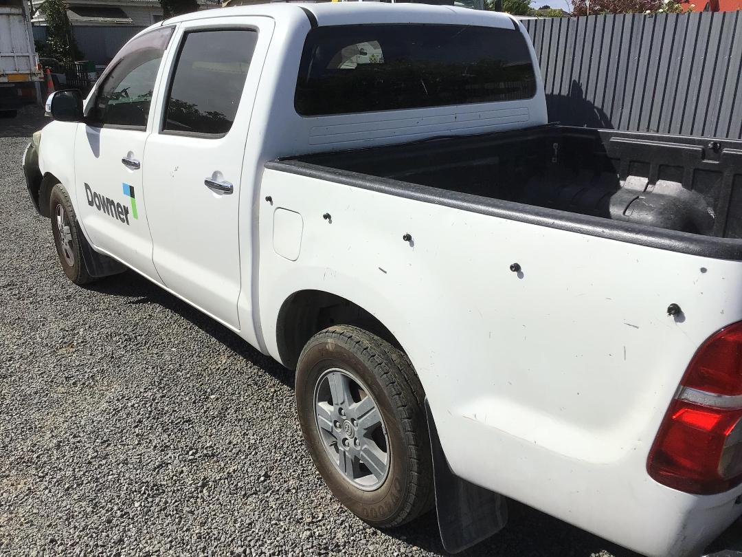 Photo '2' of Toyota Hilux SR5 DC Photo '2' of Toyota Hilux SR5 DC