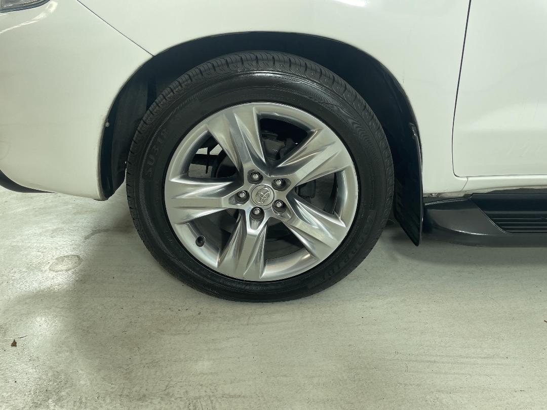 Photo '10' of Toyota Hilux