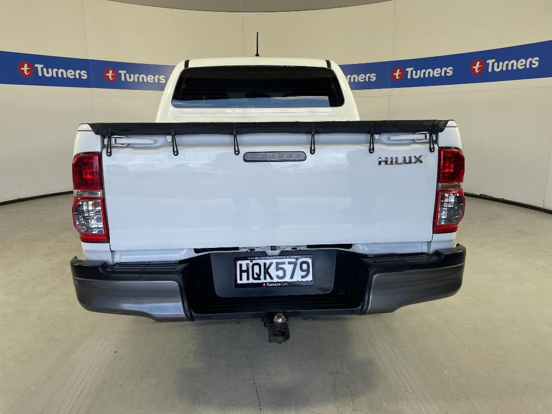 Photo '6' of Toyota Hilux