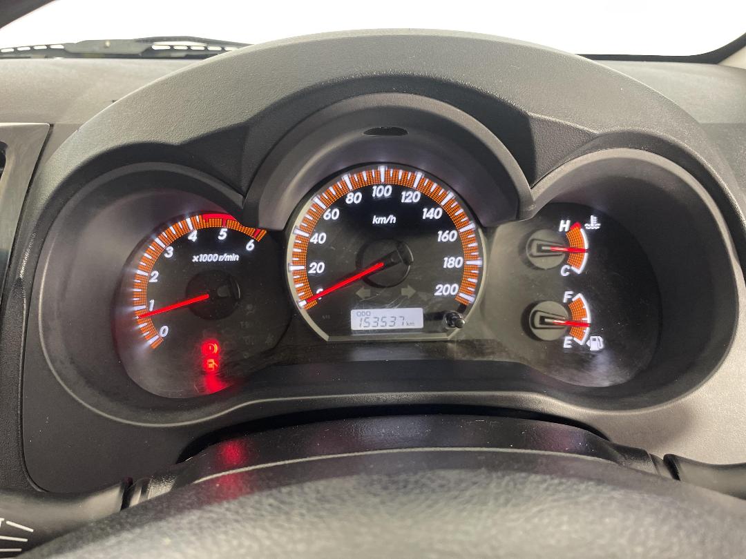 Photo '21' of Toyota Hilux