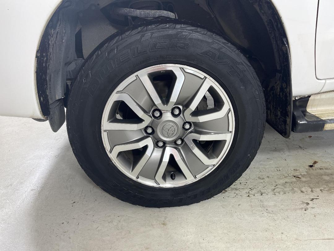 Photo '10' of Toyota Hilux Photo '10' of Toyota Hilux