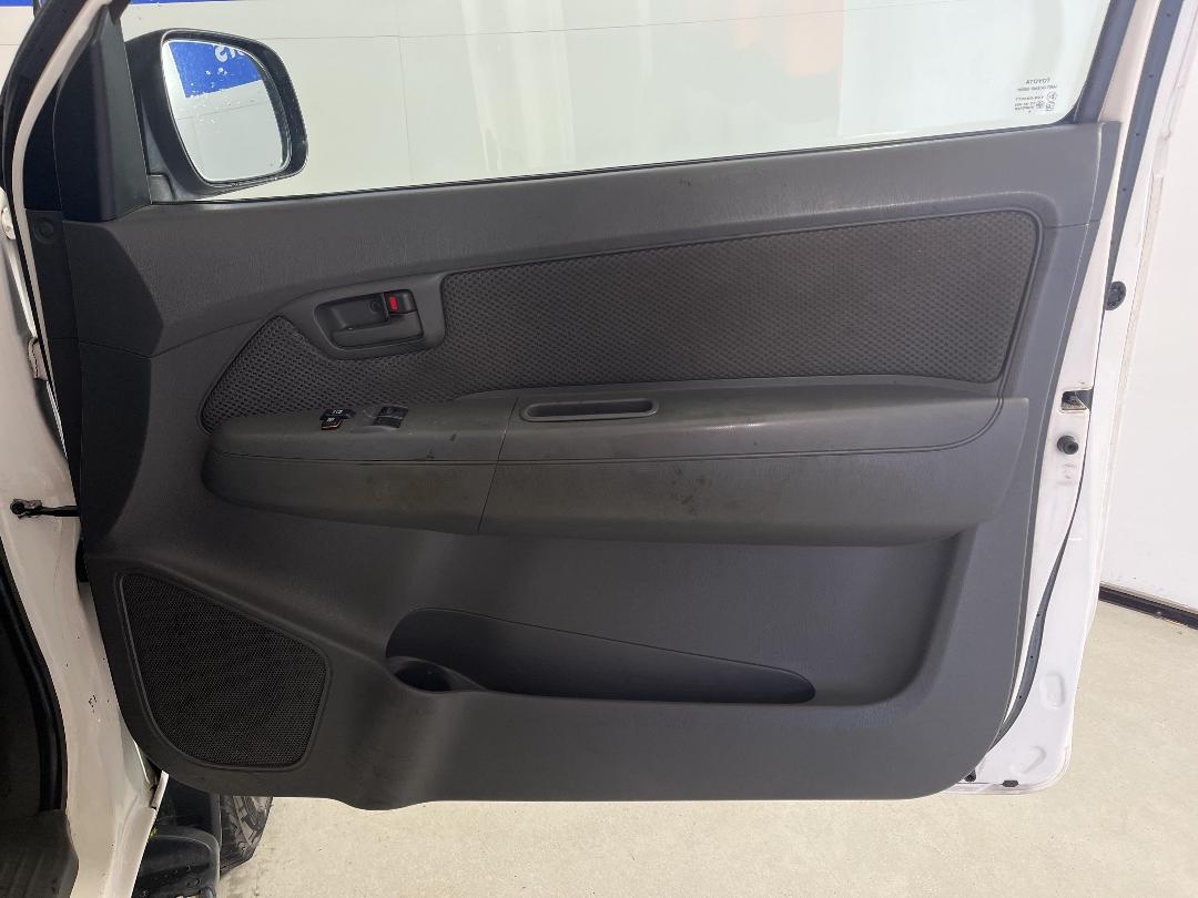 Photo '15' of Toyota Hilux Photo '15' of Toyota Hilux