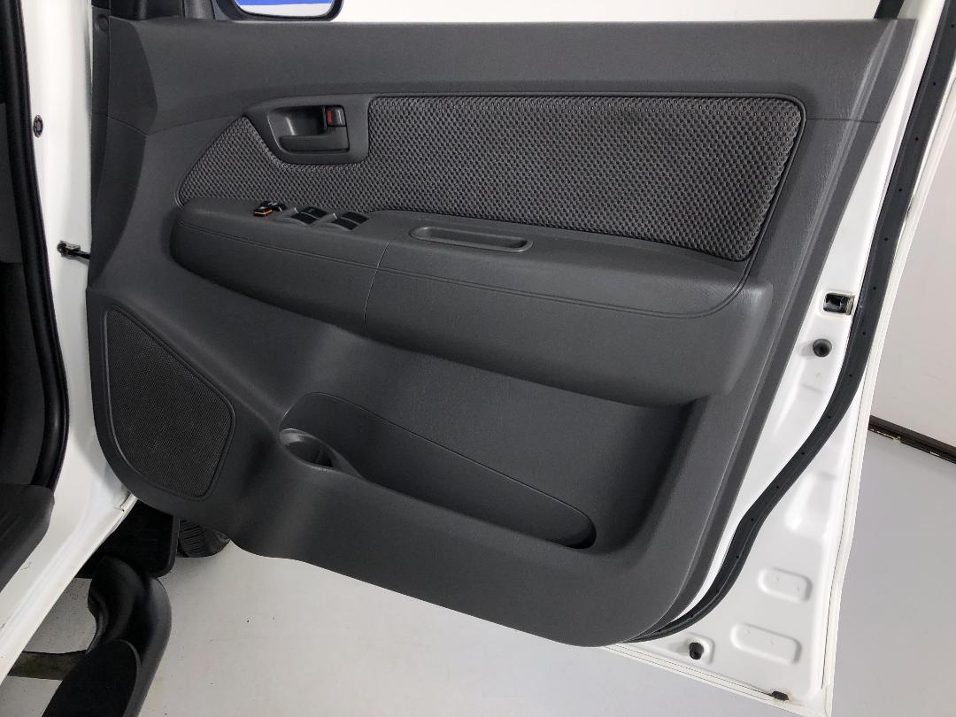 Photo '15' of Toyota Hilux Photo '15' of Toyota Hilux