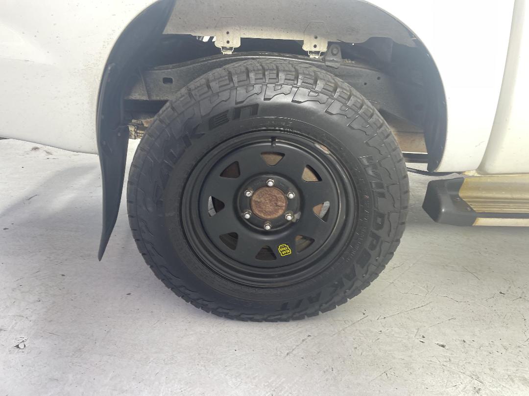 Photo '12' of Toyota Hilux