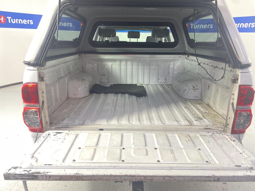 Photo '14' of Toyota Hilux