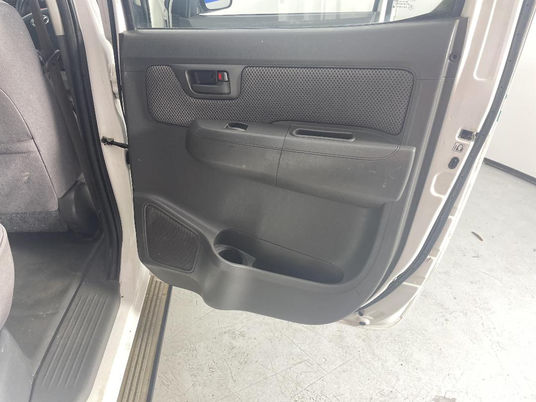 Photo '19' of Toyota Hilux