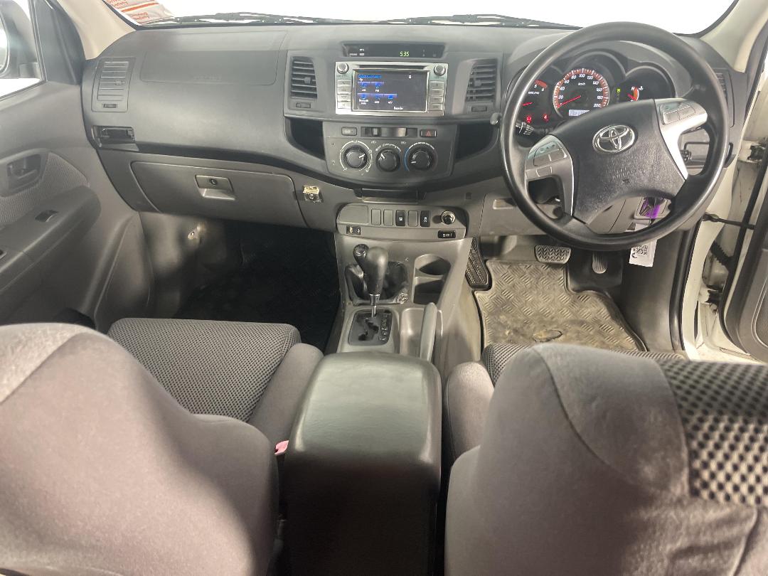 Photo '17' of Toyota Hilux