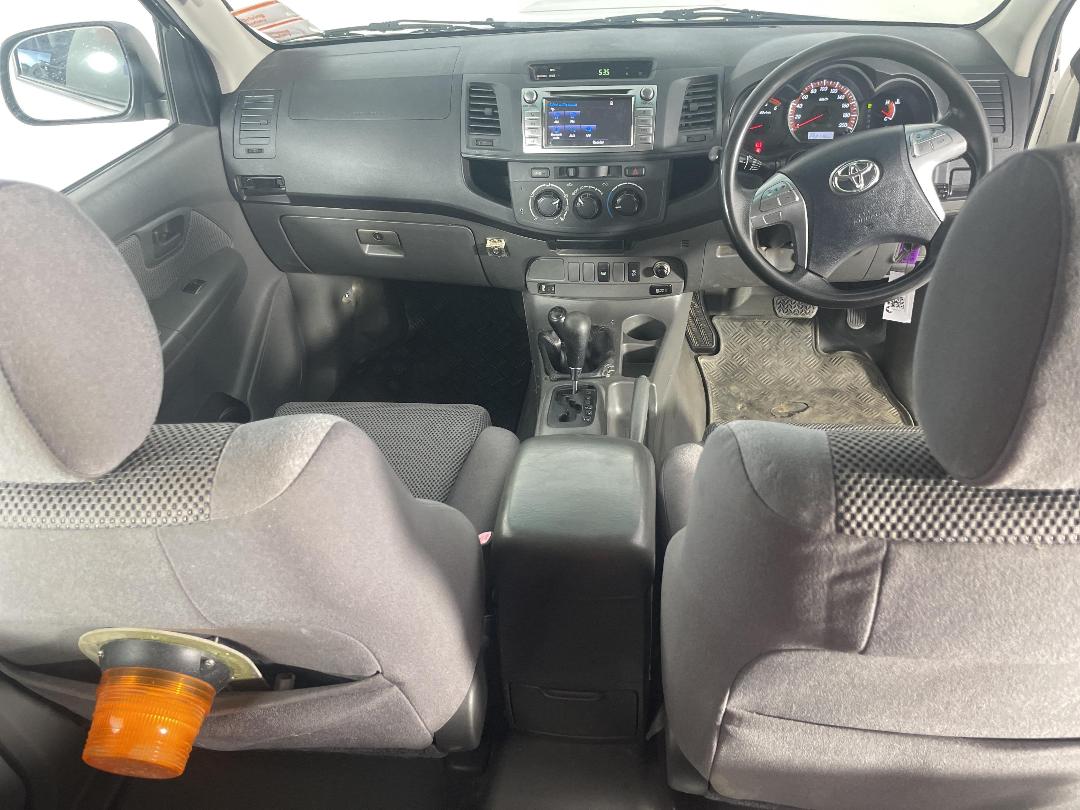 Photo '18' of Toyota Hilux