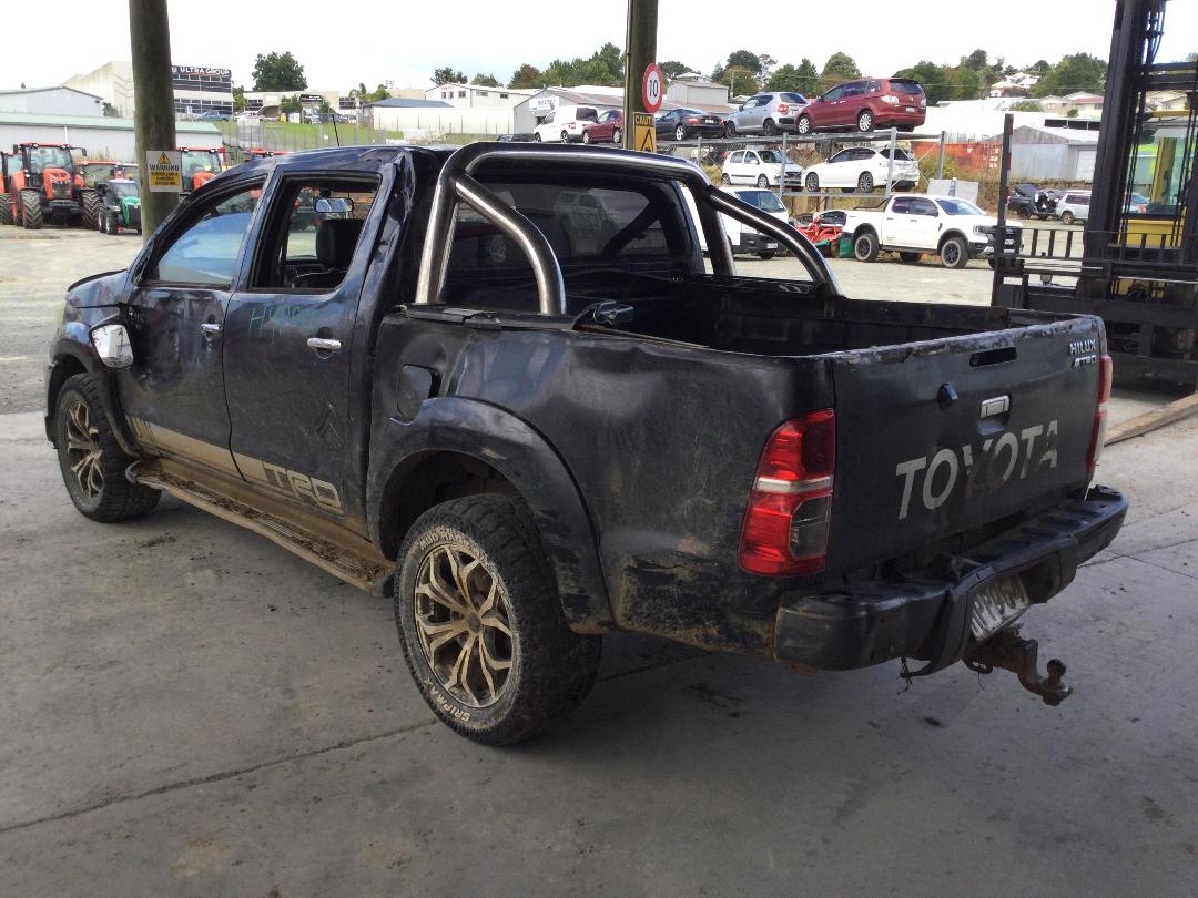 Photo '5' of Toyota Hilux SR5 TD DC Photo '5' of Toyota Hilux SR5 TD DC