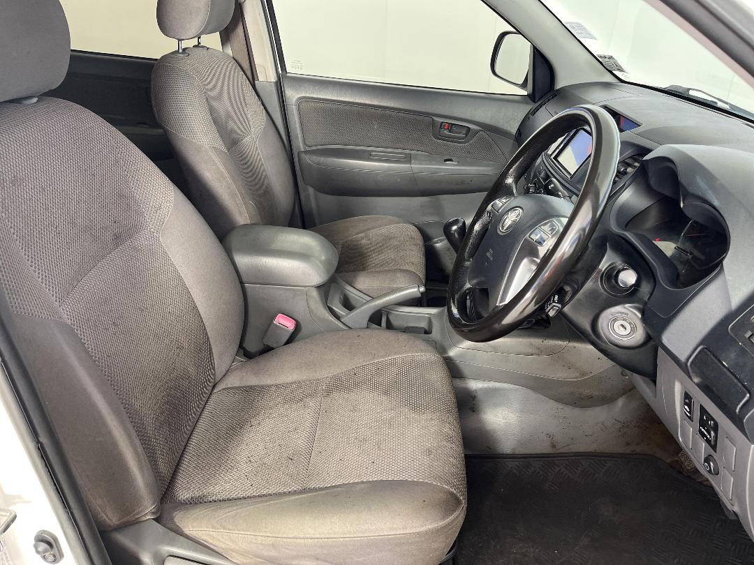 Photo '16' of Toyota Hilux Photo '16' of Toyota Hilux