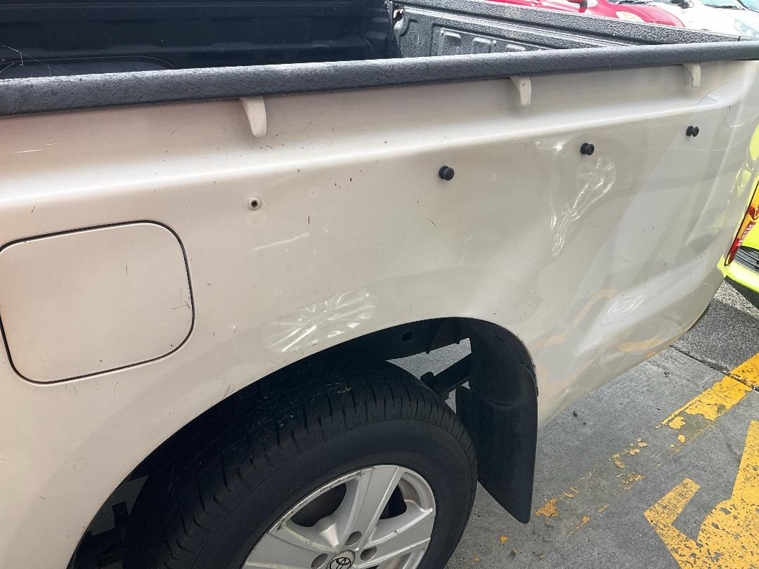 Photo '14' of Toyota Hilux TD DC Photo '14' of Toyota Hilux TD DC