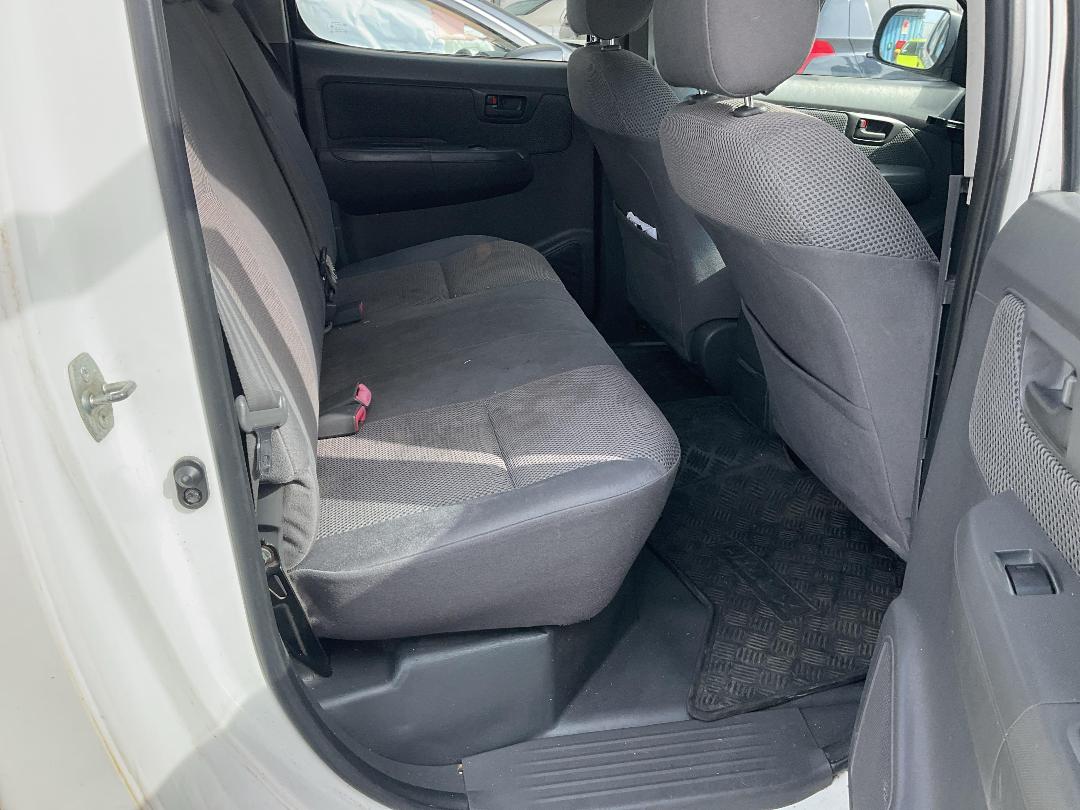 Photo '23' of Toyota Hilux TD DC Photo '23' of Toyota Hilux TD DC