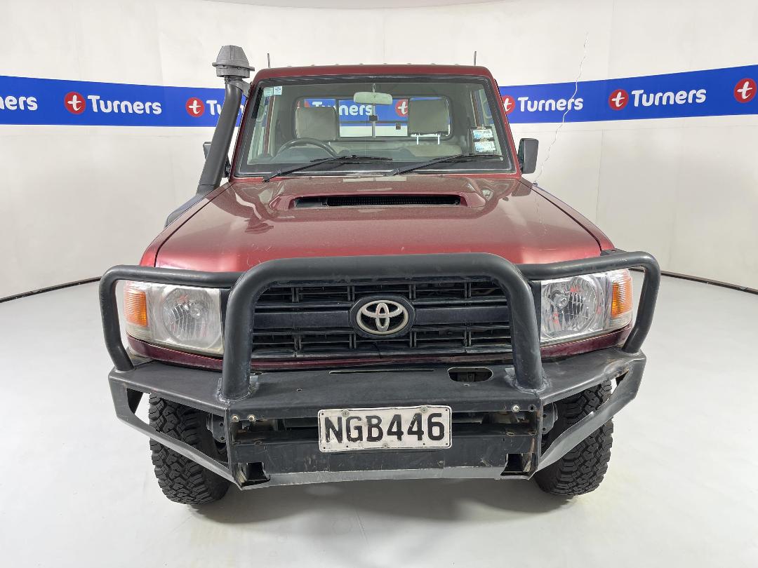 Photo '2' of Toyota Landcruiser Photo '2' of Toyota Landcruiser