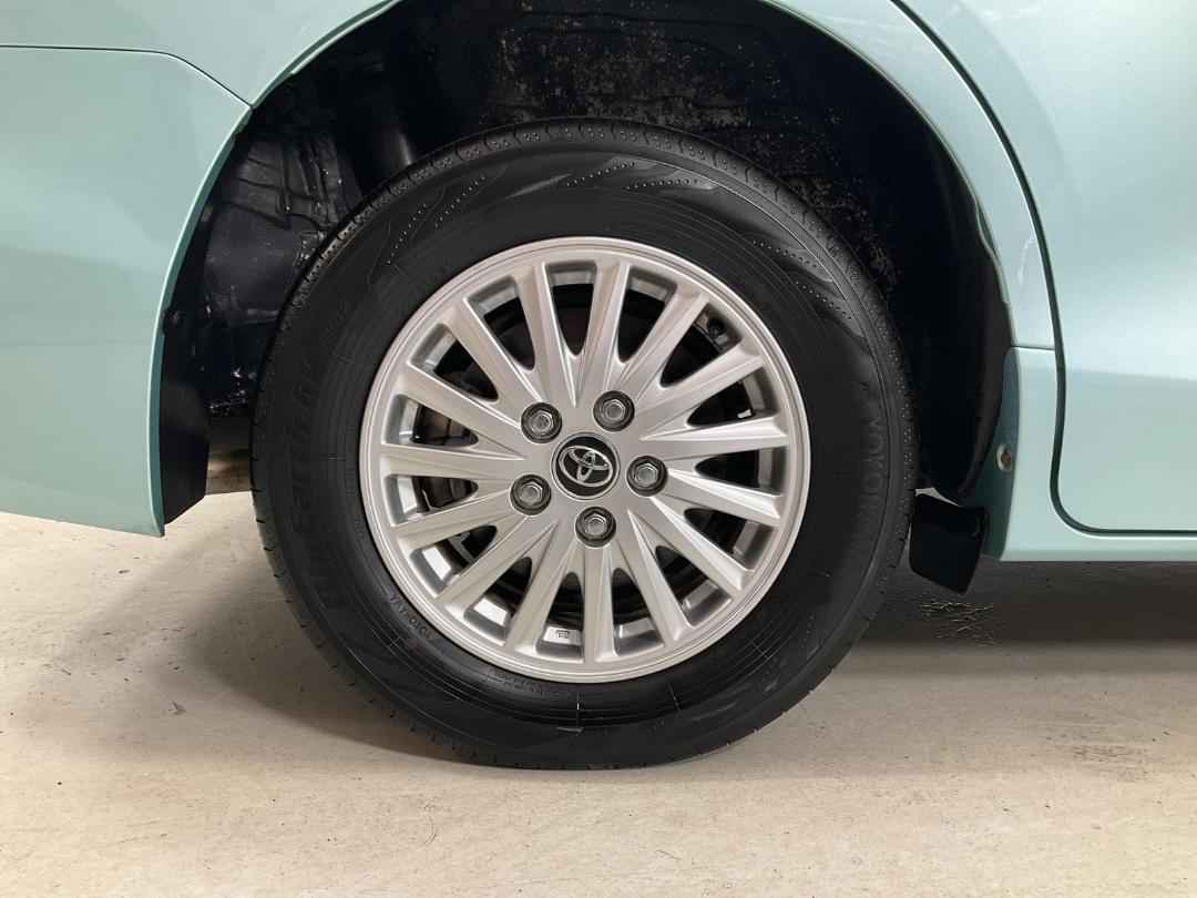 Photo '12' of Toyota Noah Photo '12' of Toyota Noah