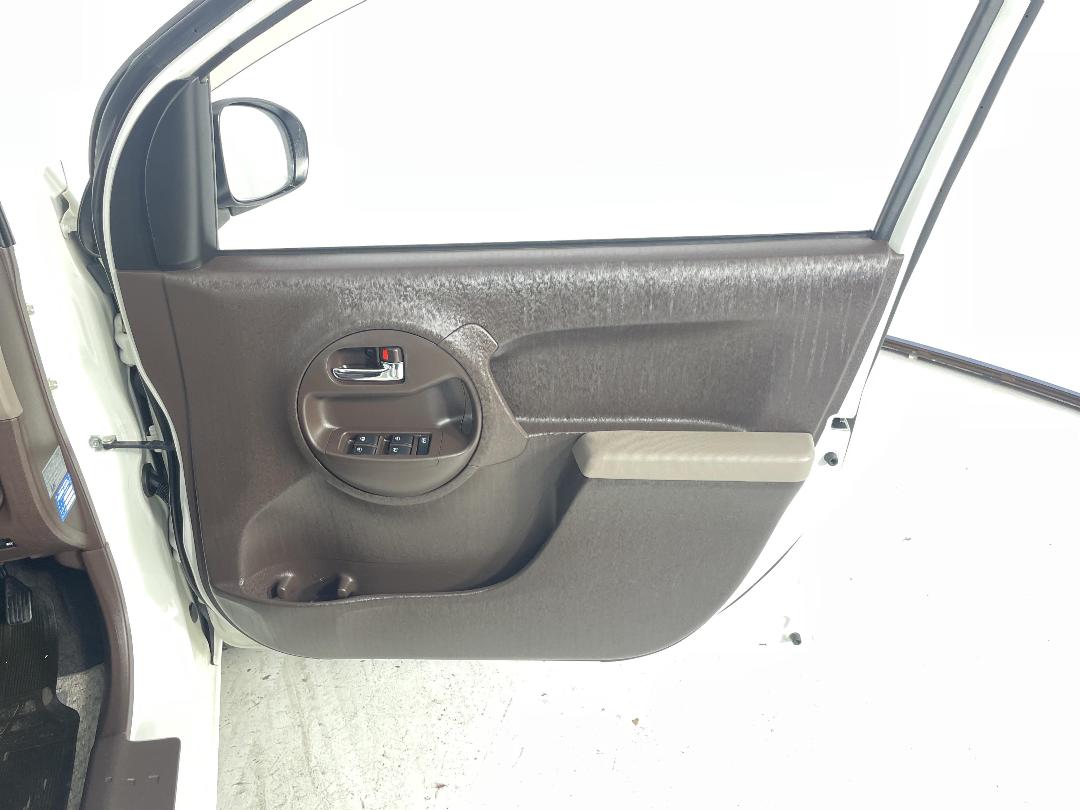 Photo '15' of Toyota Passo Photo '15' of Toyota Passo