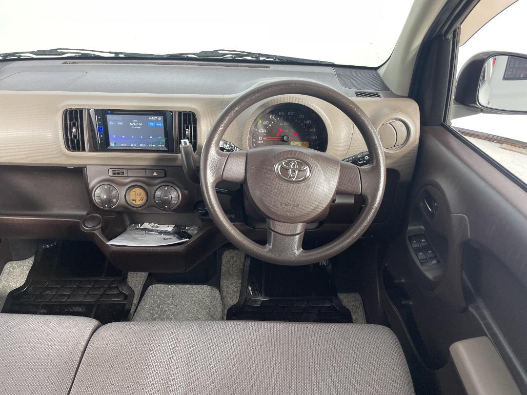 Photo '17' of Toyota Passo Photo '17' of Toyota Passo