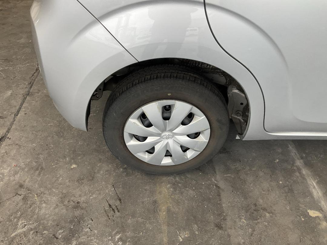 Photo '16' of Toyota Porte Photo '16' of Toyota Porte