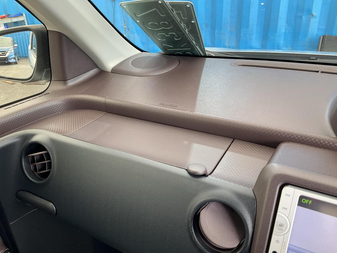 Photo '25' of Toyota Porte Photo '25' of Toyota Porte