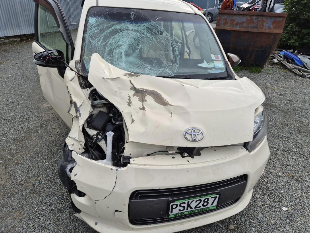 Photo '2' of Toyota Porte