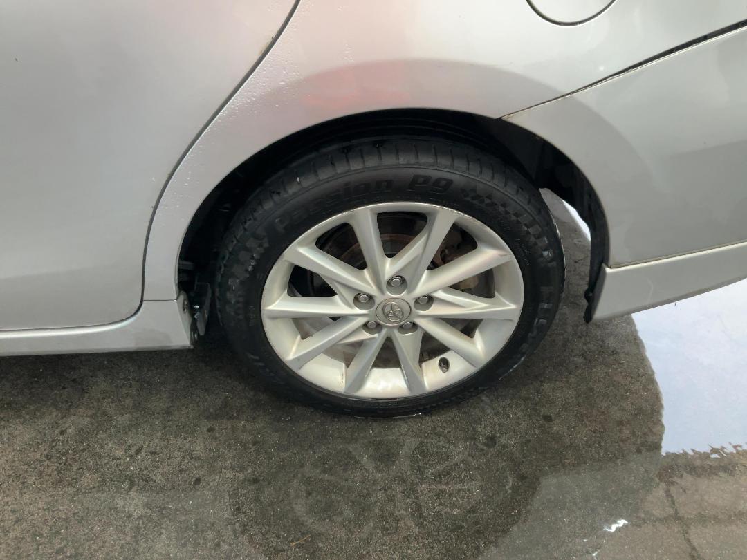 Photo '6' of Toyota Prius Alpha