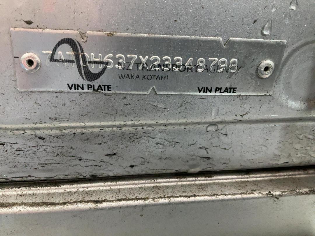 Photo '25' of Toyota Prius Alpha