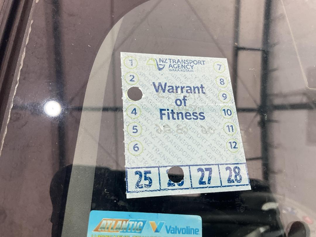 Photo '9' of Toyota Prius Hybrid