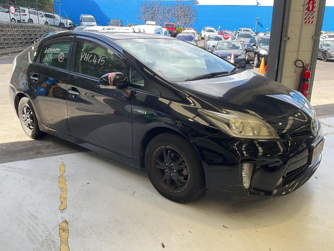 Photo '12' of Toyota Prius Hybrid