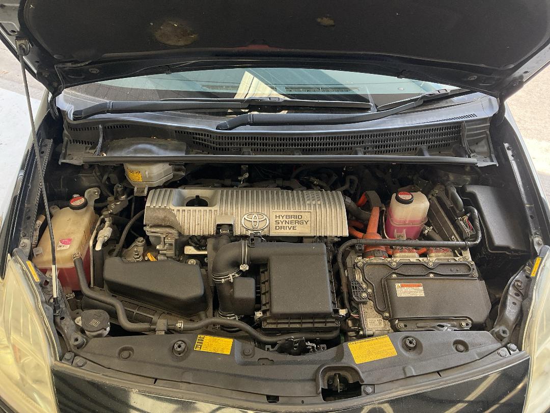 Photo '17' of Toyota Prius Hybrid