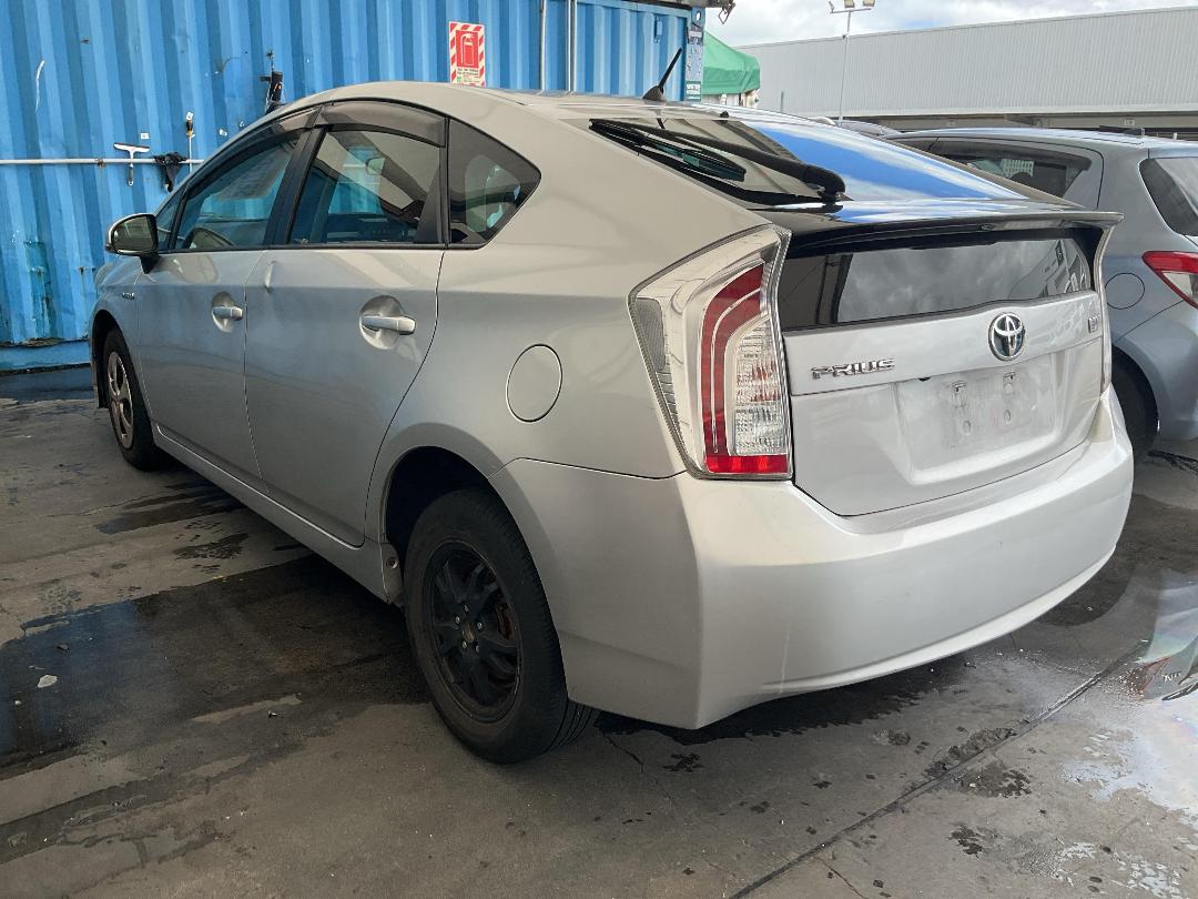 Photo '11' of Toyota Prius Hybrid Photo '11' of Toyota Prius Hybrid